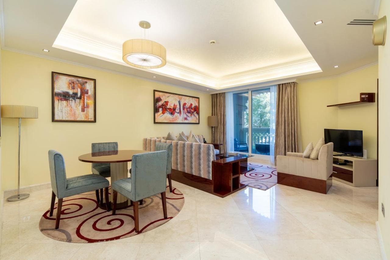Royal Club By RVHR, Grandeur Residence Crescent Palm Jumeirah Dubaï Extérieur photo