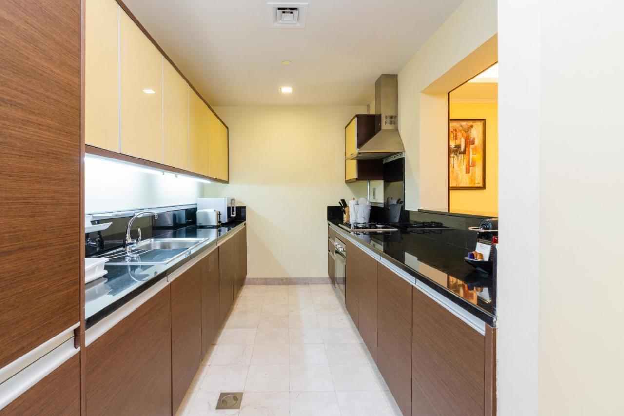 Royal Club By RVHR, Grandeur Residence Crescent Palm Jumeirah Dubaï Extérieur photo