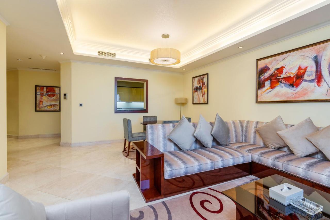 Royal Club By RVHR, Grandeur Residence Crescent Palm Jumeirah Dubaï Extérieur photo