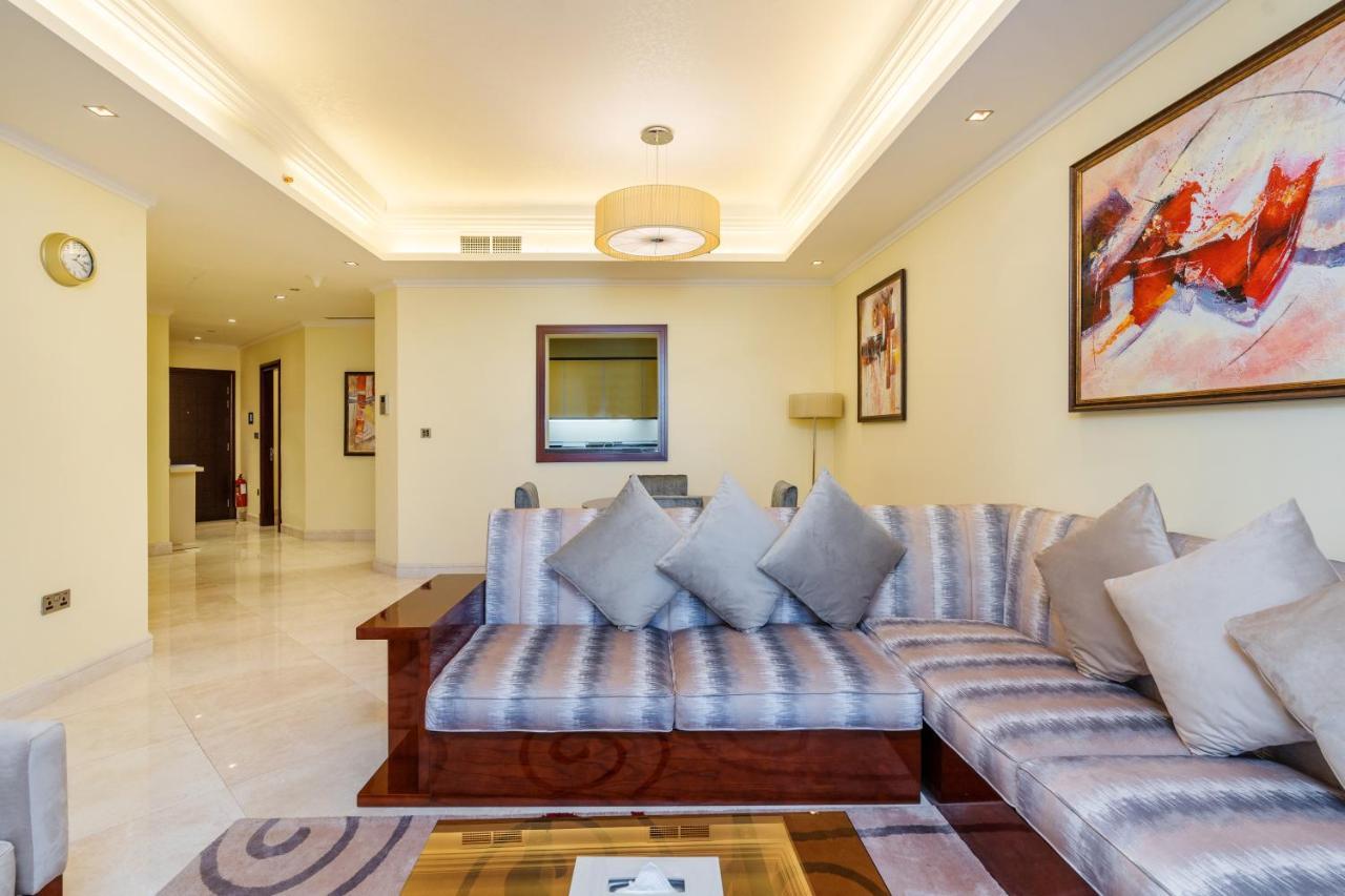 Royal Club By RVHR, Grandeur Residence Crescent Palm Jumeirah Dubaï Extérieur photo