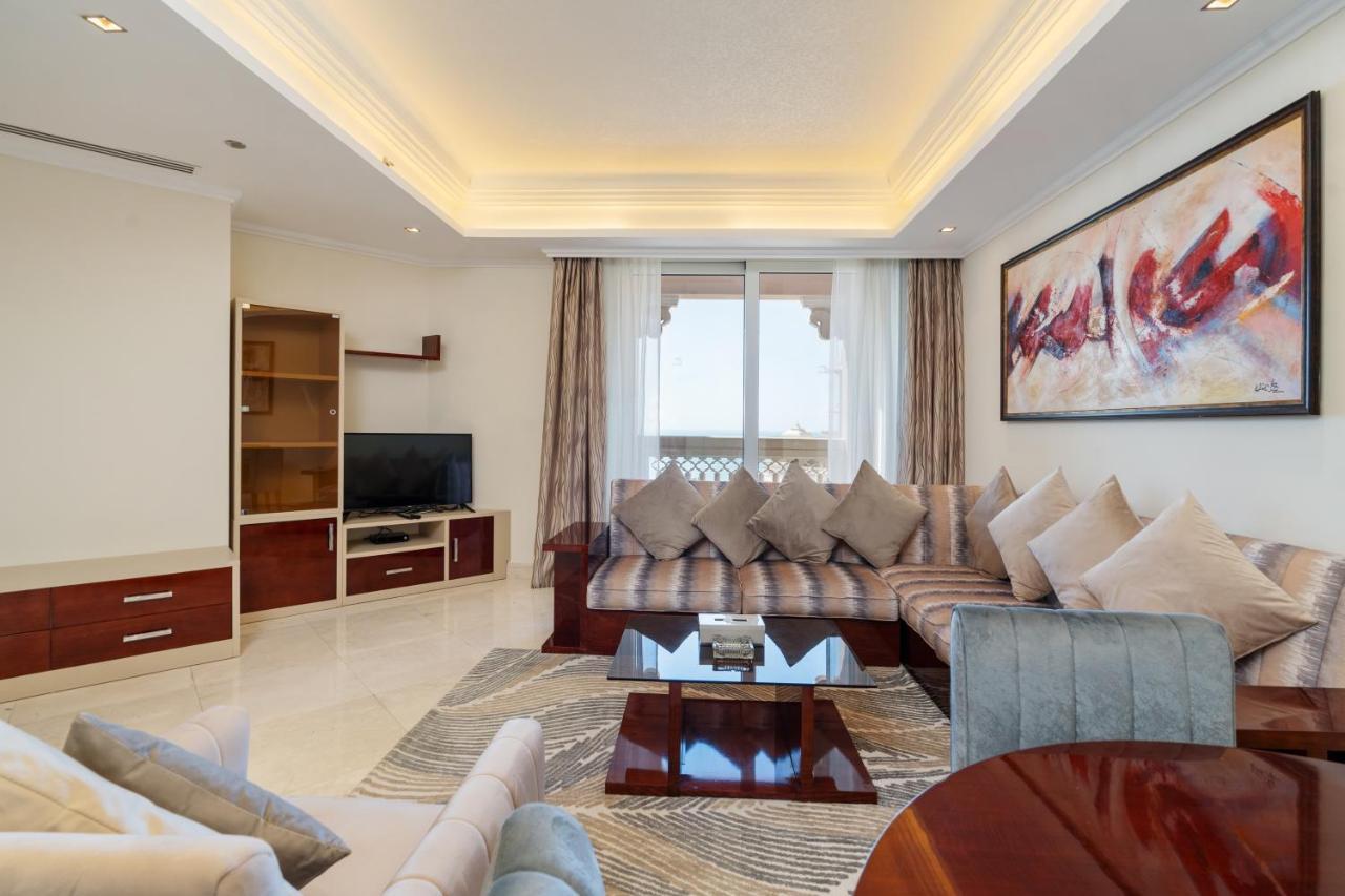 Royal Club By RVHR, Grandeur Residence Crescent Palm Jumeirah Dubaï Extérieur photo