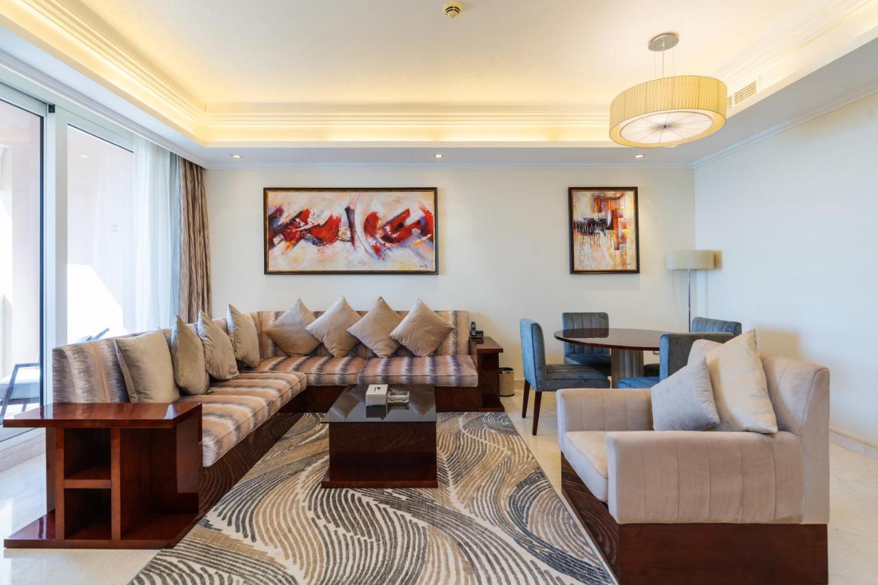 Royal Club By RVHR, Grandeur Residence Crescent Palm Jumeirah Dubaï Extérieur photo